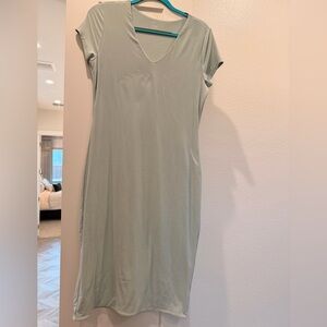 Chic Light Green V-Neck Dress